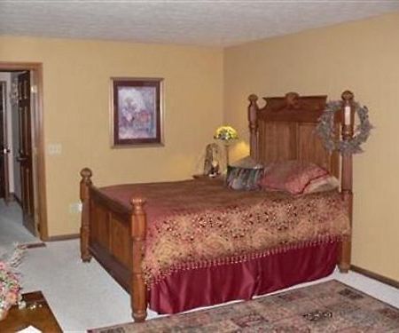 Whispering Oaks Bed & Breakfast Eaton Quarto foto