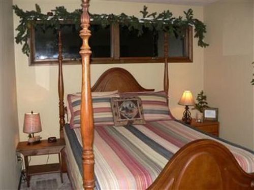 Whispering Oaks Bed & Breakfast Eaton Quarto foto